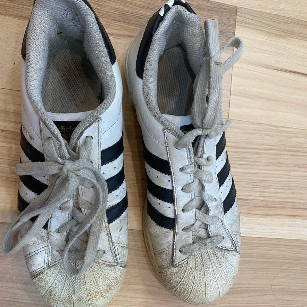 Adidas Superstar trainers sz 7 sneakers shoes unisex